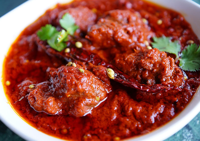 Laal Maas